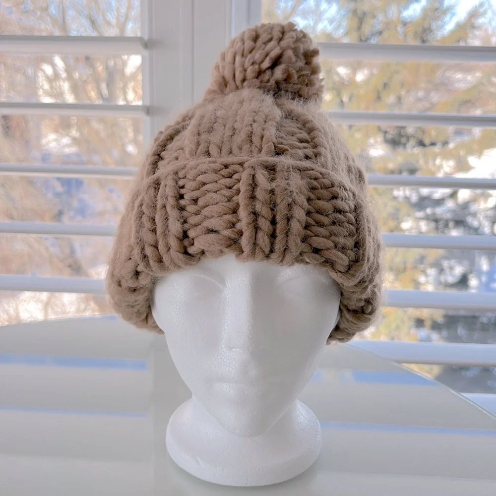 ABERCROMBIE Women's Chunky Knit Beanie, Light Brown Tuque, Pom Pom Hat Winter - Picture 5 of 7